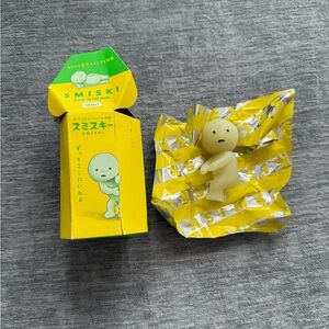 Smiski Glow in the Dark Series 1 - Looking Back